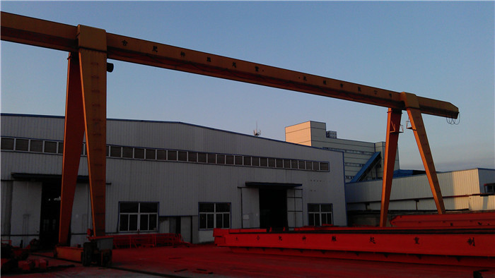 MH型電動葫蘆單梁門式起重機 MH型電動葫蘆單梁門式起重機